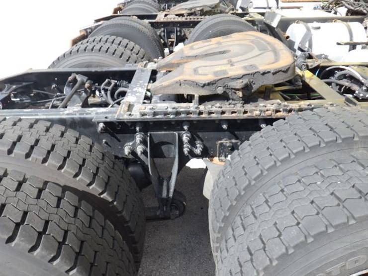 2016-international-8600-image-4