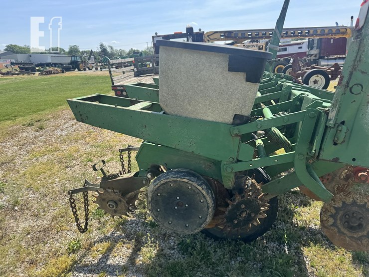 john-deere-7000-image-7