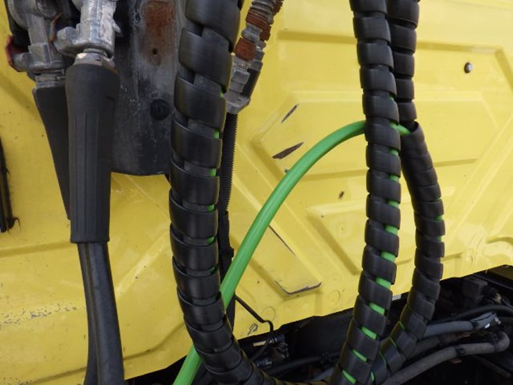 2016-international-8600-image-13