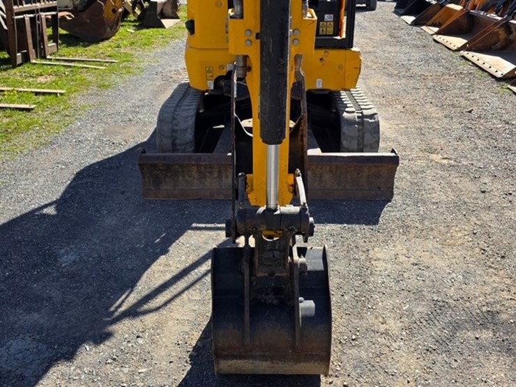 2021-jcb-35z-1-image-48