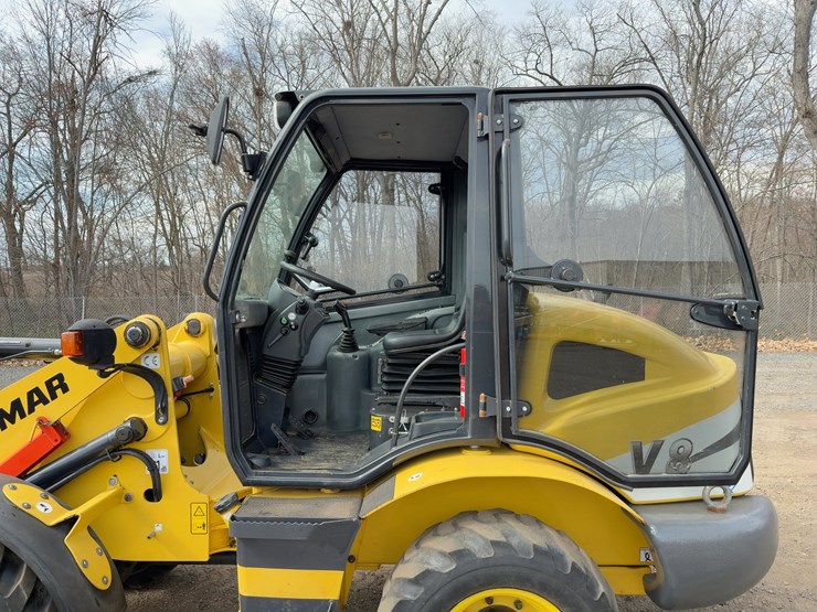 2017-yanmar-v8-image-22