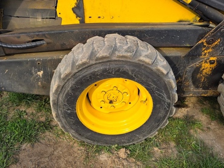 1988-new-holland-l555-image-13