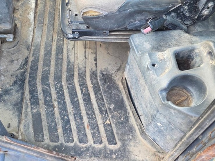 2012-deere-444k-image-47