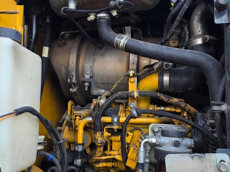 2012-deere-444k-image-44