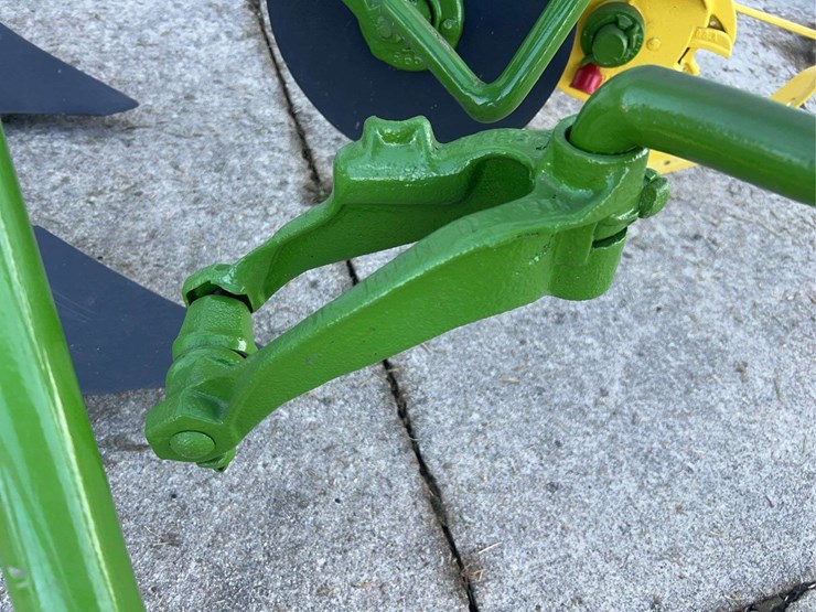 john-deere-2-image-8