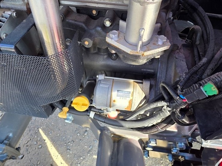 2022-massey-ferguson-1825e-image-37