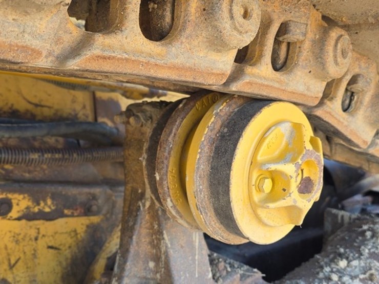 1997-caterpillar-d4h-image-42