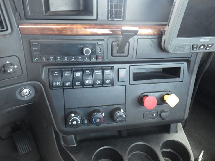 2018-international-lt-image-17