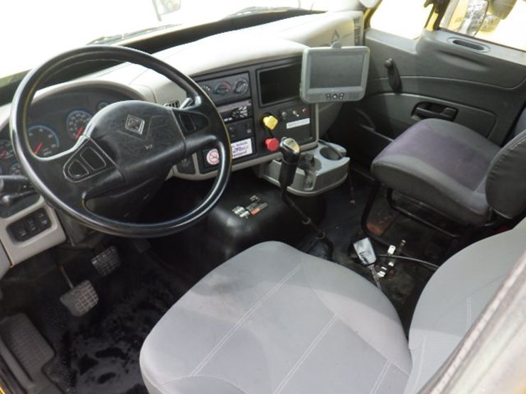 2016-international-8600-image-14