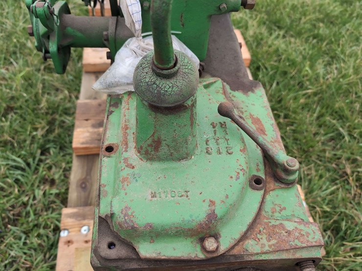 john-deere-tractor-transmission-assembly-image-4