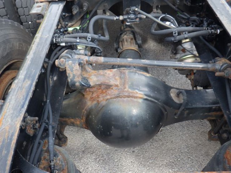 2016-international-8600-image-10