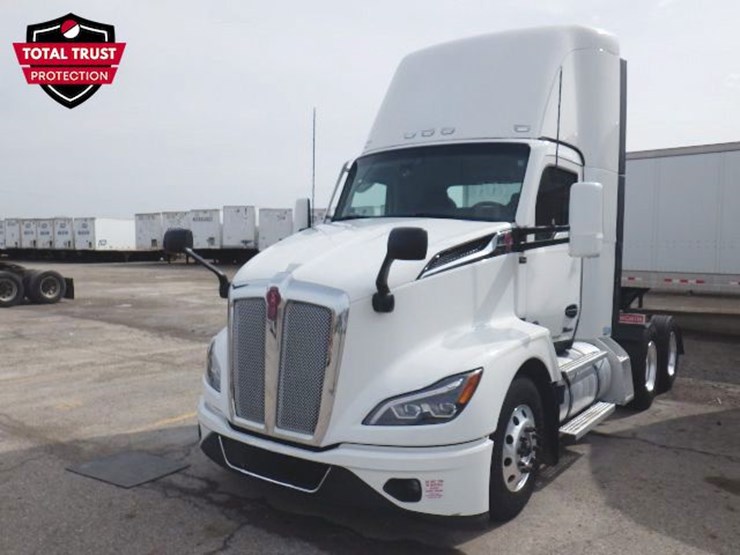 2023-kenworth-t680-image-1