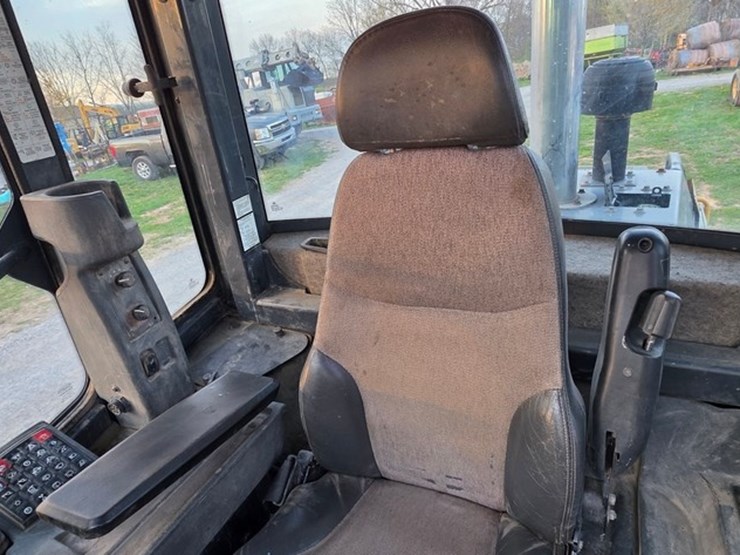 2012-deere-444k-image-53