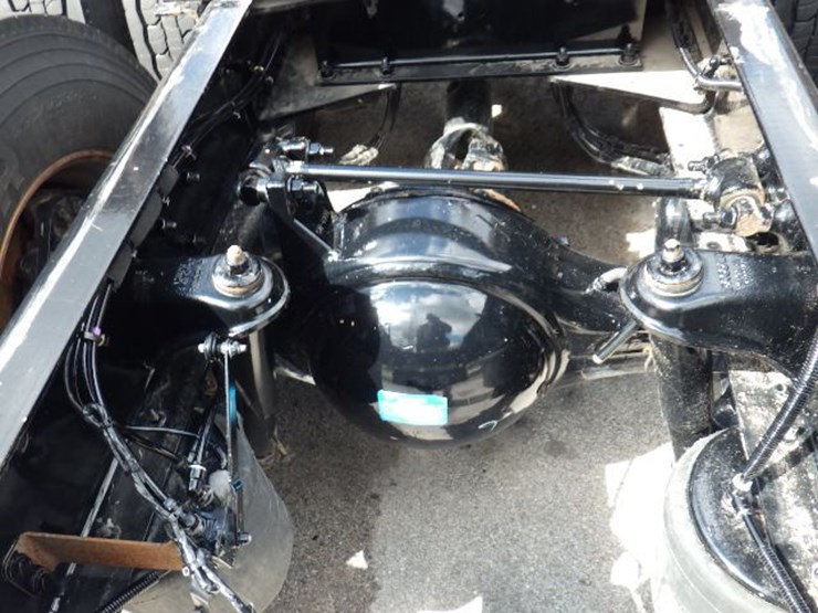 2022-kenworth-t680-image-11