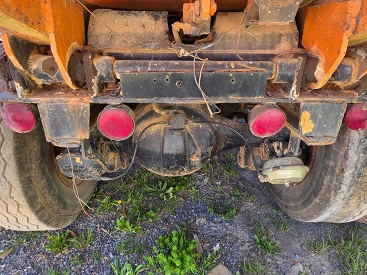 1974-white-construcktor-image-20