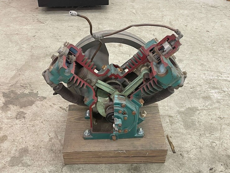 cut-away-engine-image-6