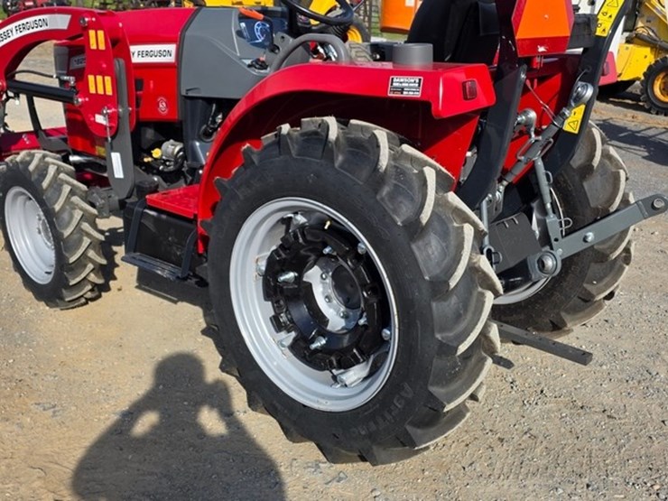 2022-massey-ferguson-1825e-image-14