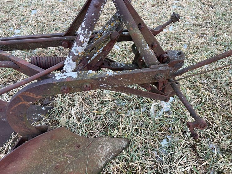 two-bottom-fordson-plow-image-18