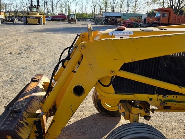 john-deere-2355-image-28