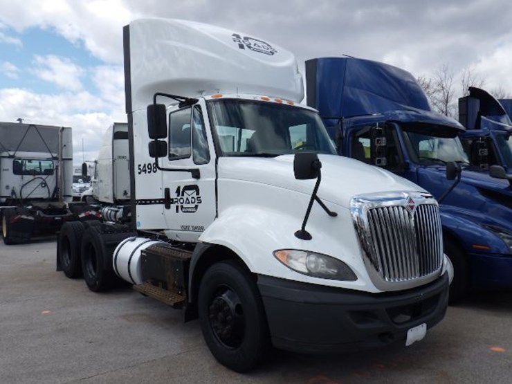 2017-international-prostar-image-4