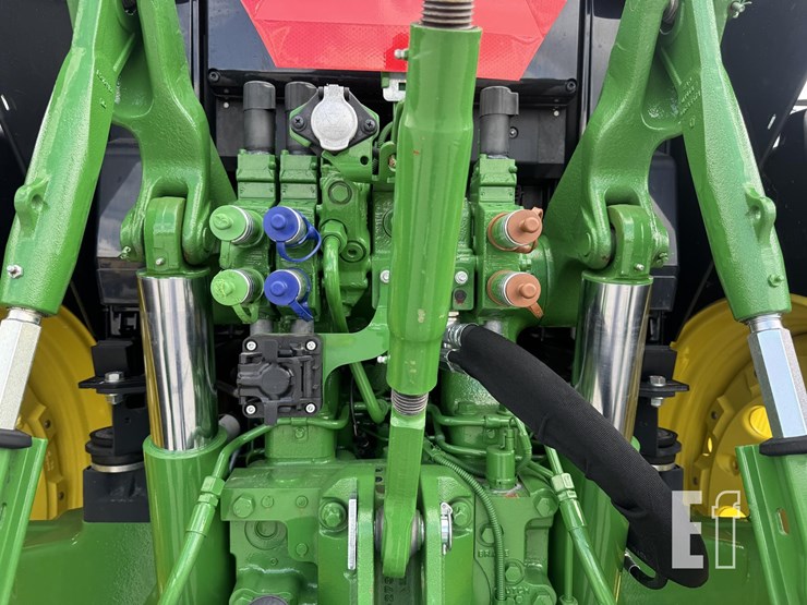 2024-john-deere-6155m-image-11