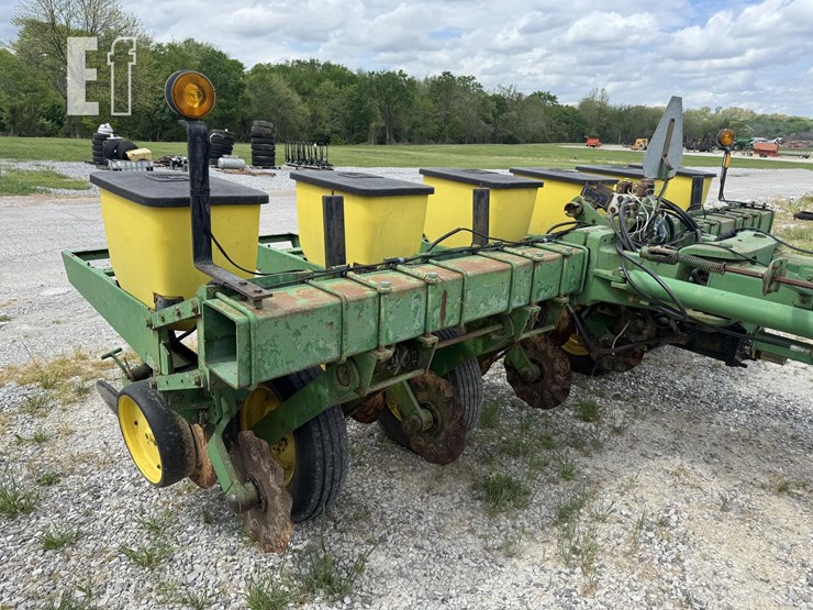 john-deere-7000-image-9