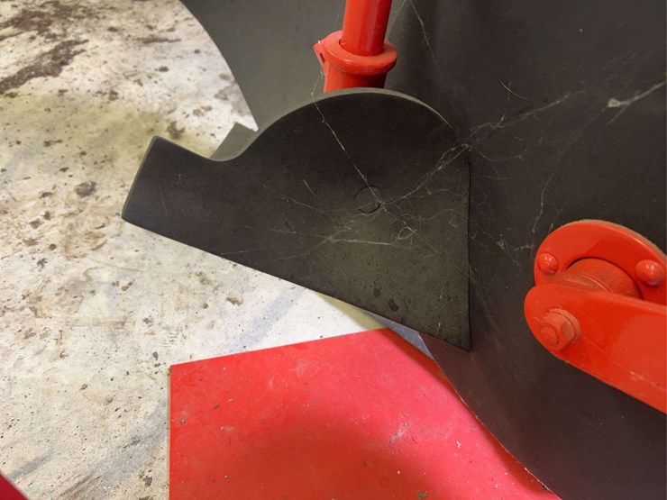 one-bottom-ferguson-plow-image-7