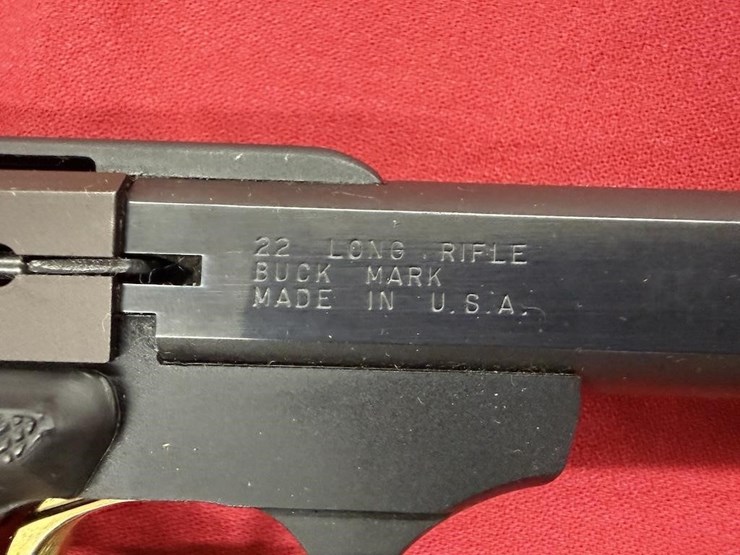 browning-buckmark-.22-lr-pistol-image-4