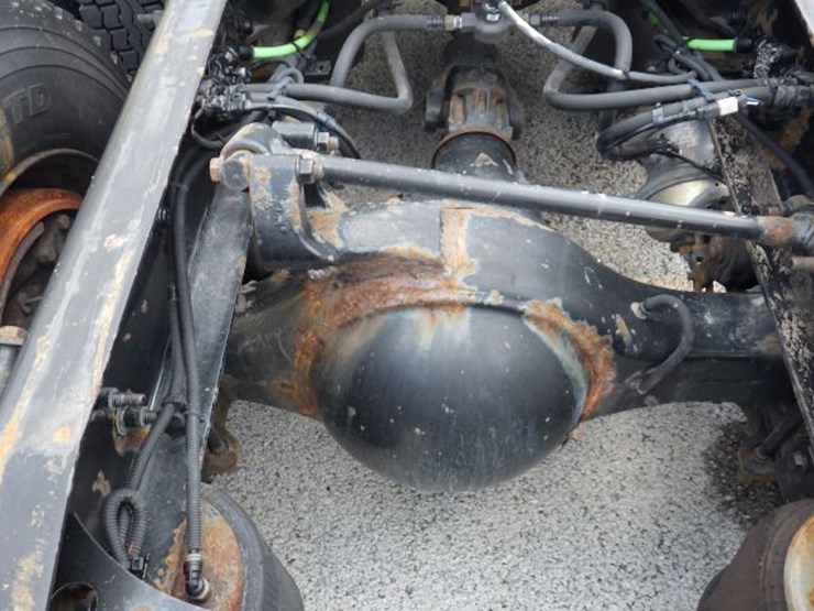 2016-international-8600-image-9