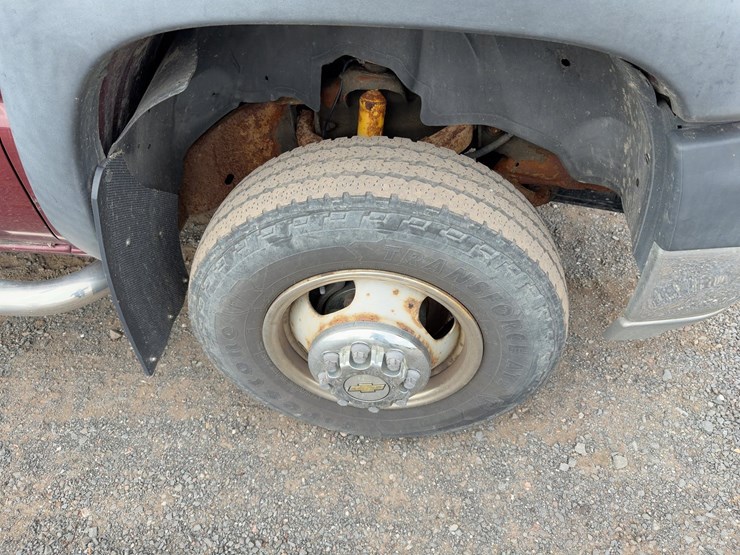 2001-chevrolet-silverado-3500-image-8