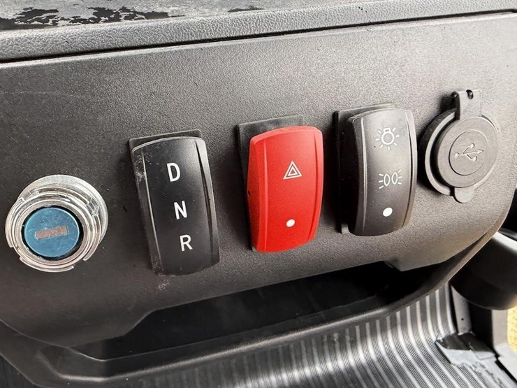 sd-lanch-sdlgc80-golf-cart-image-8