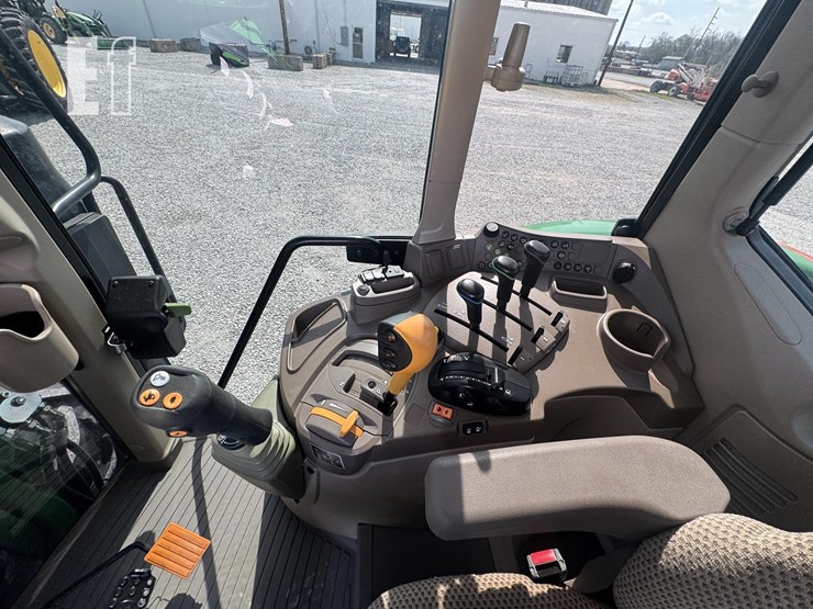 2023-john-deere-6120m-image-19