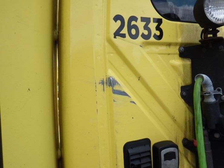 2016-international-8600-image-14