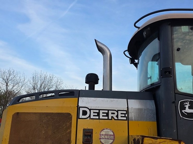 2012-deere-444k-image-27