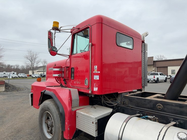 1986-kenworth-c510-image-14