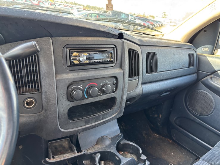 2002-dodge-ram-1500-image-16