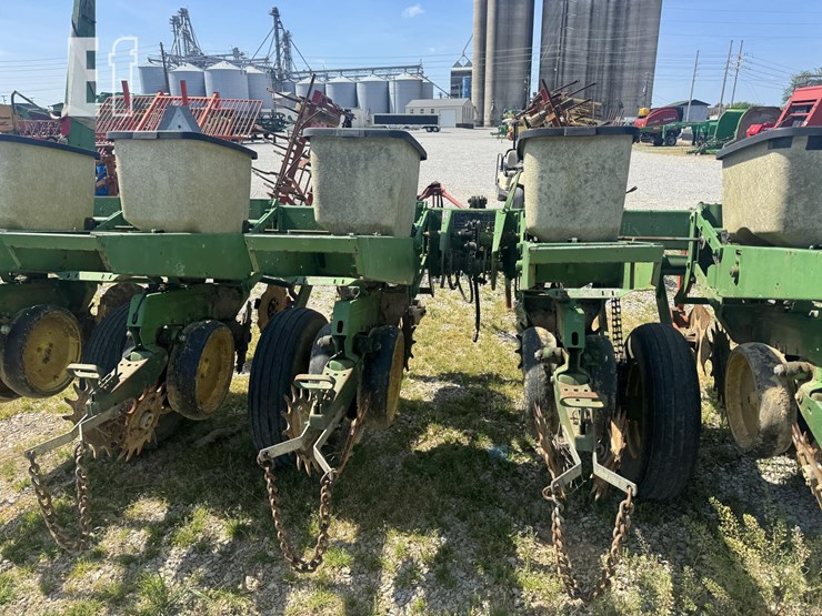 john-deere-7000-image-11