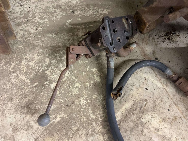 radiator,-fuel-tank-and-other-parts-image-2