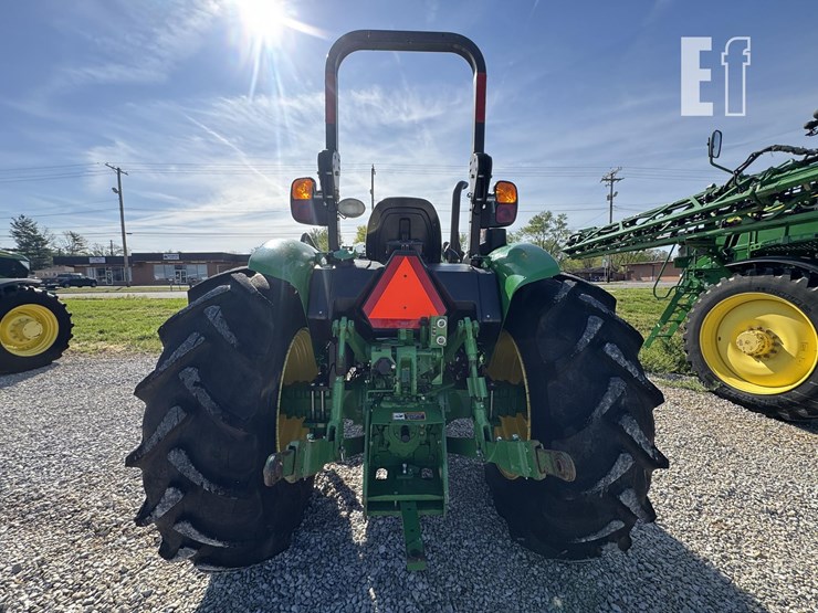 2022-john-deere-5055e-image-8