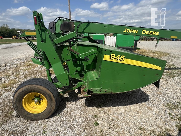 john-deere-946-image-10