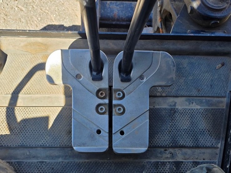 2021-jcb-35z-1-image-60