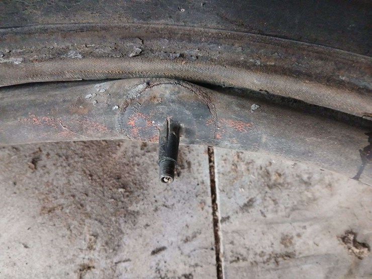 (4)-4.40/4.50-21-tires-image-9