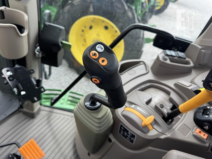 2024-john-deere-6155m-image-26