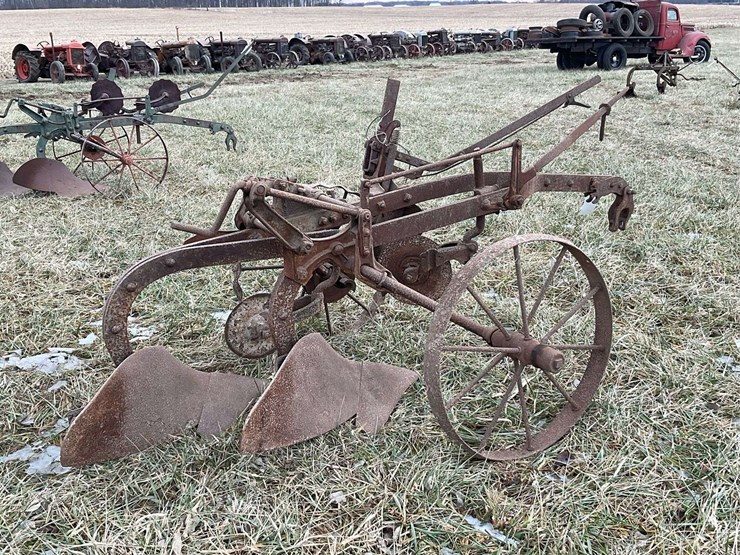 two-bottom-oliver-plow-image-3