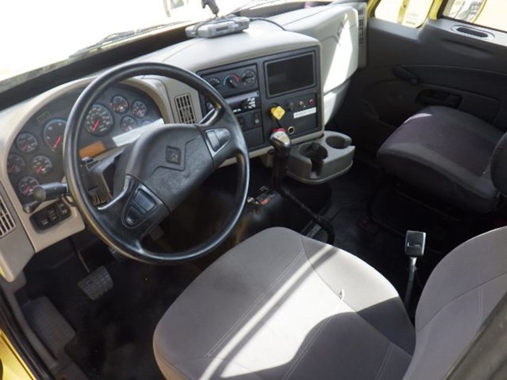 2016-international-8600-image-14