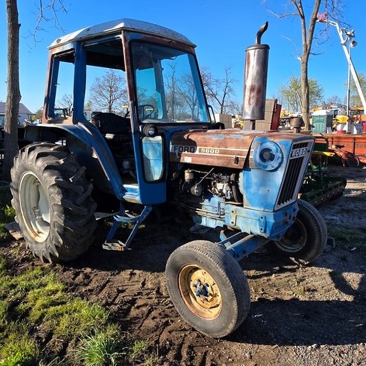 FORD 5600