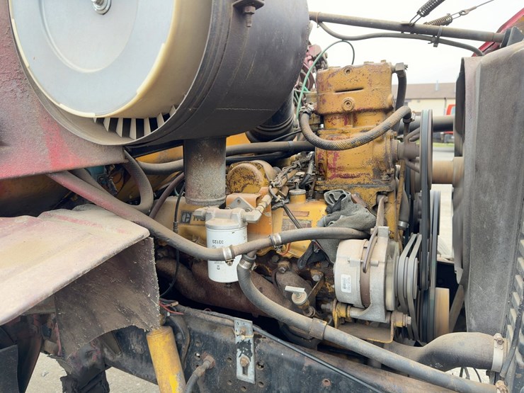 1970-ford-8000-image-9