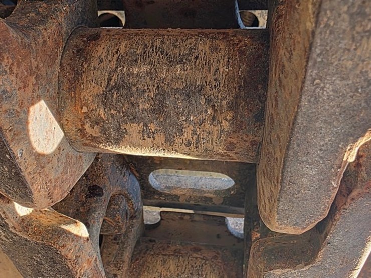 2014-case-cx160c-image-27