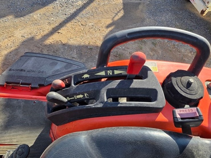 2014-kubota-bx1870-image-40