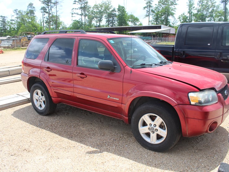 2007-ford-escape-image-2